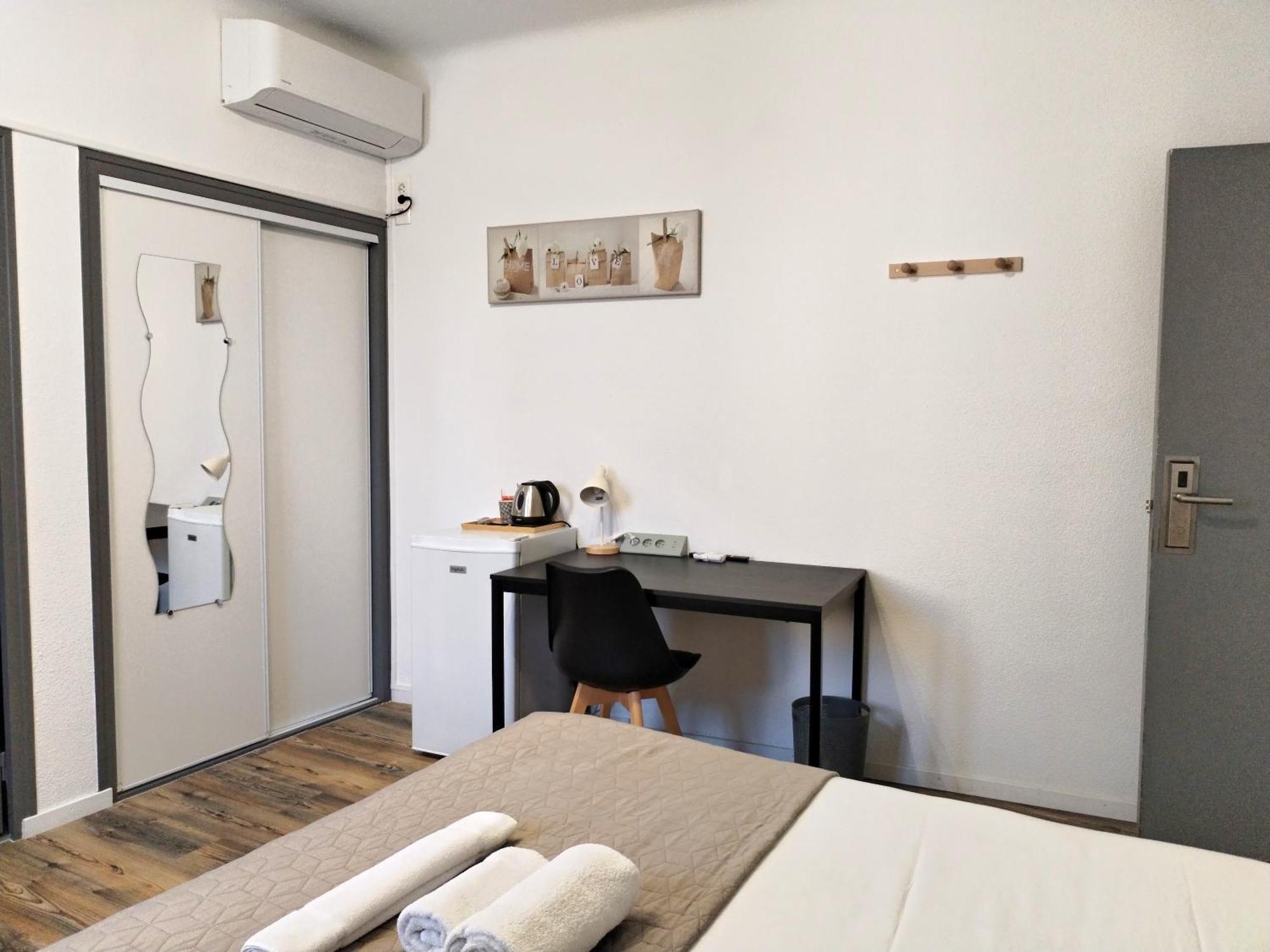 Hotel La Bastide D'Entraigues Ngoại thất bức ảnh