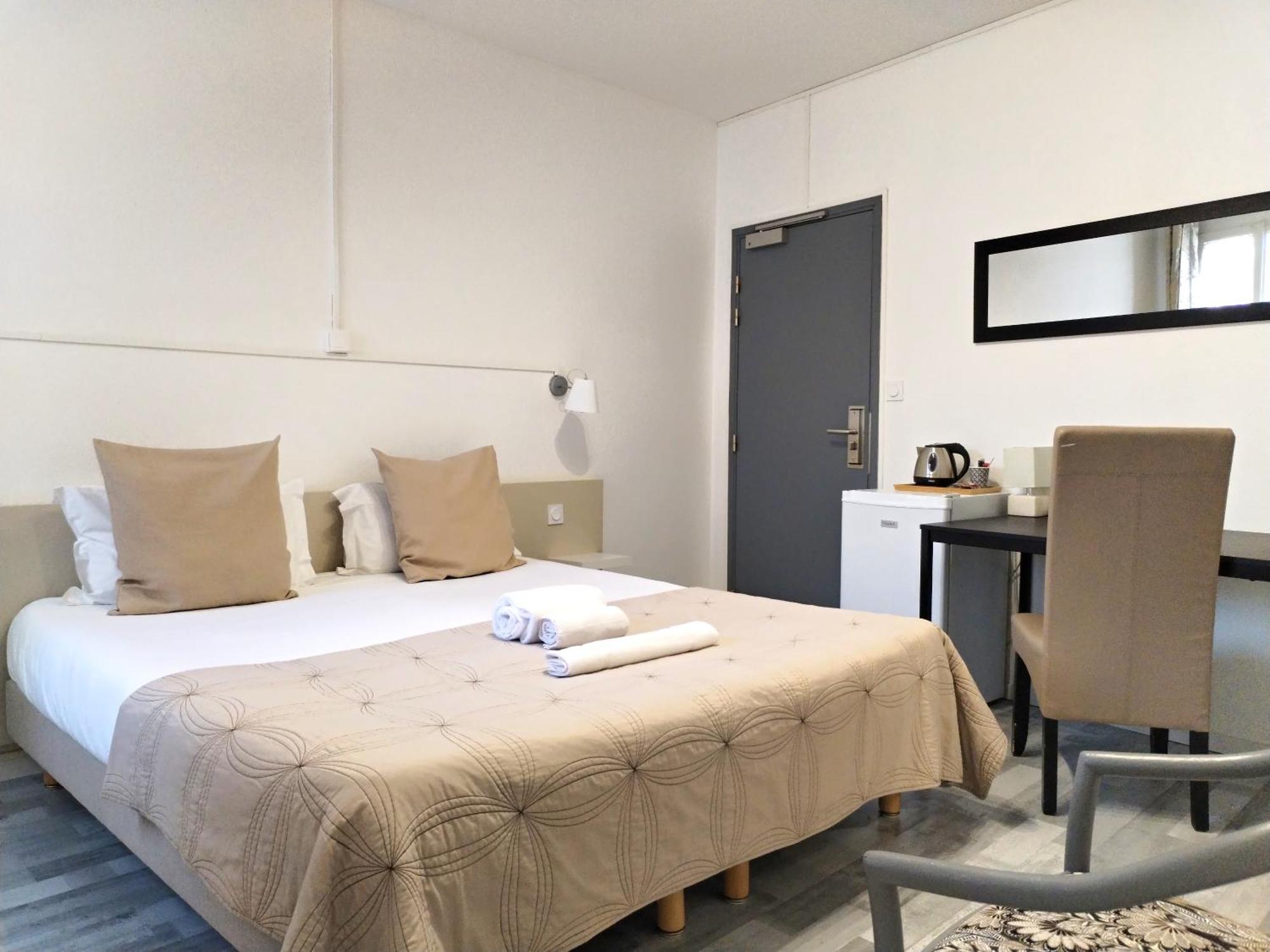 Hotel La Bastide D'Entraigues Ngoại thất bức ảnh